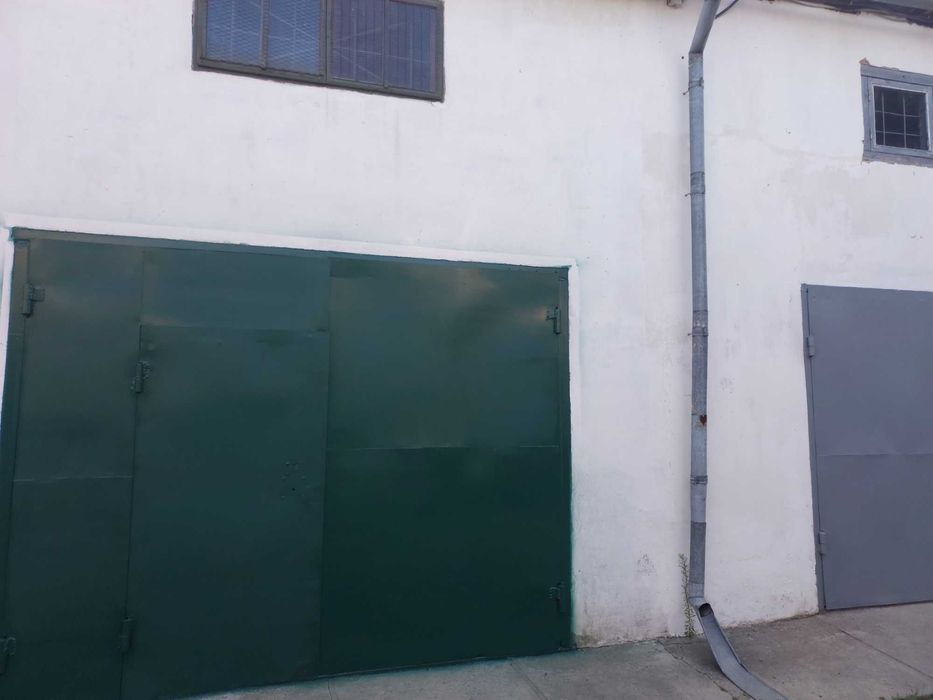 Продам двоповерховий гараж