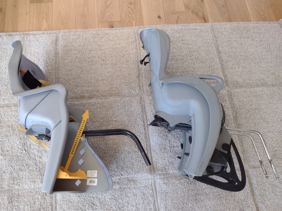 Fotelik zielony Hamax po prawej