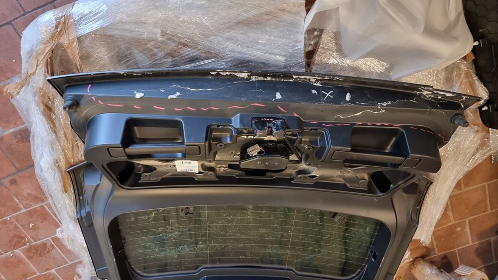 Кришка багажника Range Rover Evoque 12-18