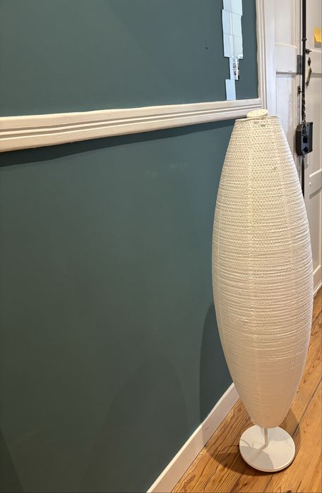 Candeeiro em pé - branco