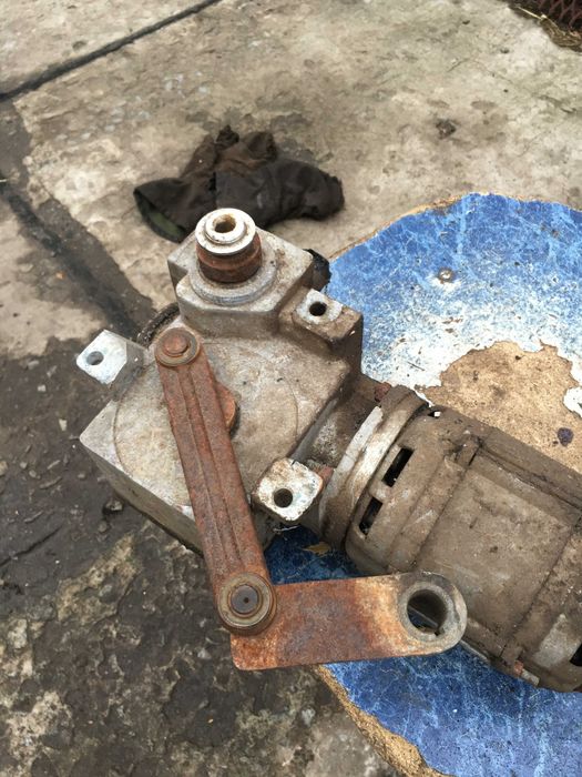 Редуктор с двигателем мотором редуктор слайсера дровокола идеал СССР