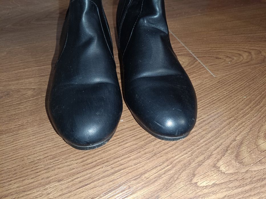 Демісезонні черевики жіночі