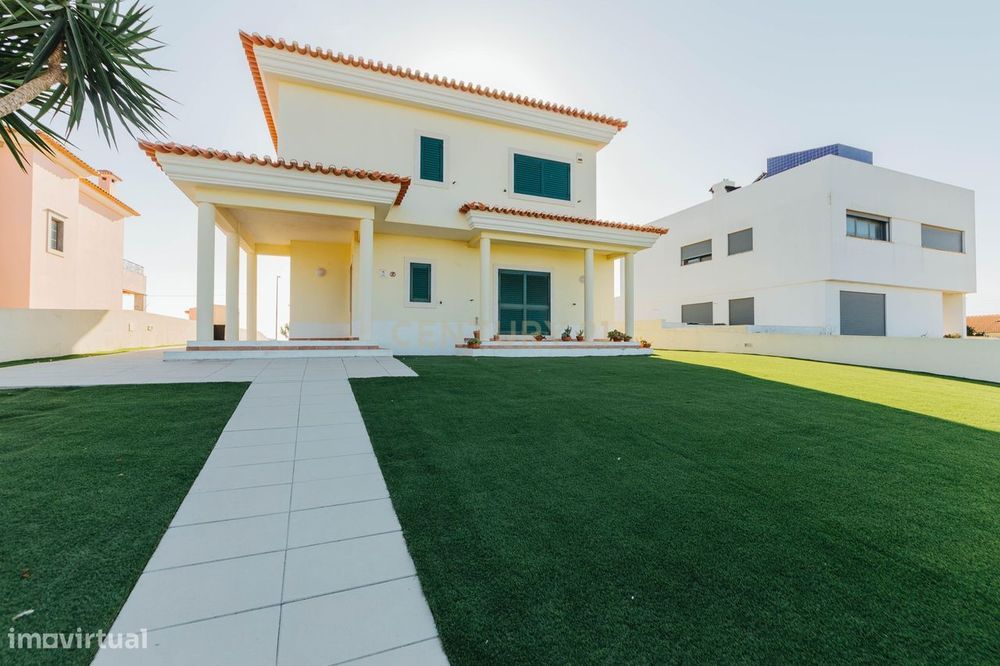 Luxuosa Moradia T3 em Alcochete