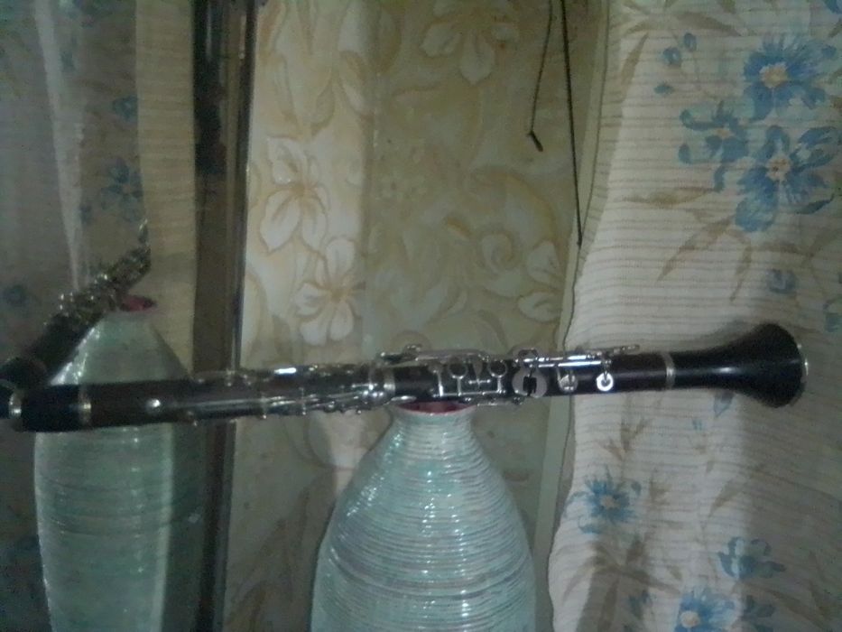 Продам кларнет3300гр.С клеймом.Хороший торг