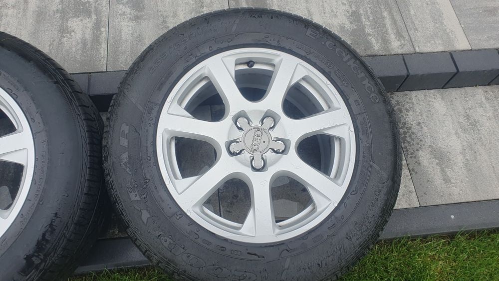 Felgi aluminiowe Audi wraz z oponam /kpl.