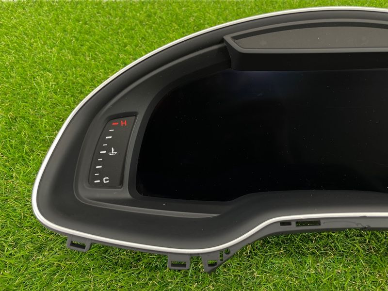 Панель приборов AUDI Q7 4M 3.0 TFSi 2018