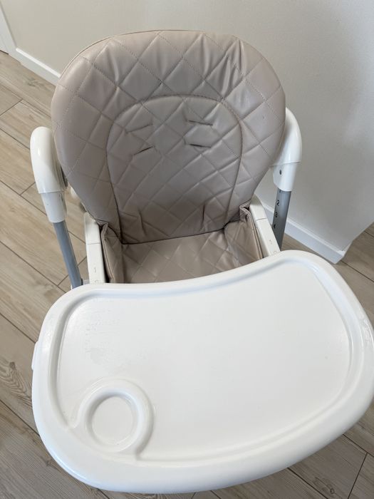 Стільчик для годування Carrello
