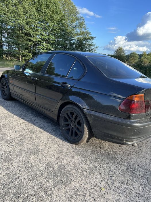 бмв е46 320.       .