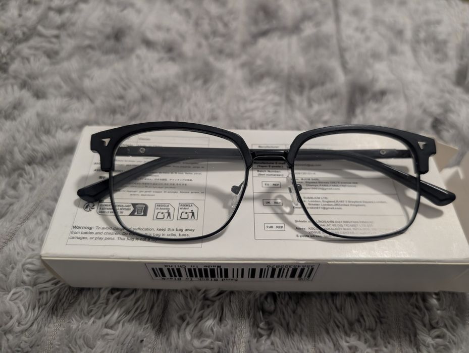 Стильні окуляри,