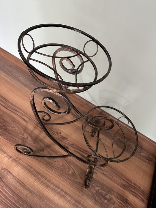 Kwietnik metaloplastyka