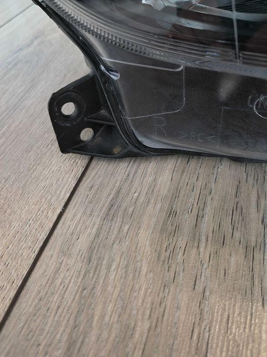 Lampa przód Full LED Volvo XC40