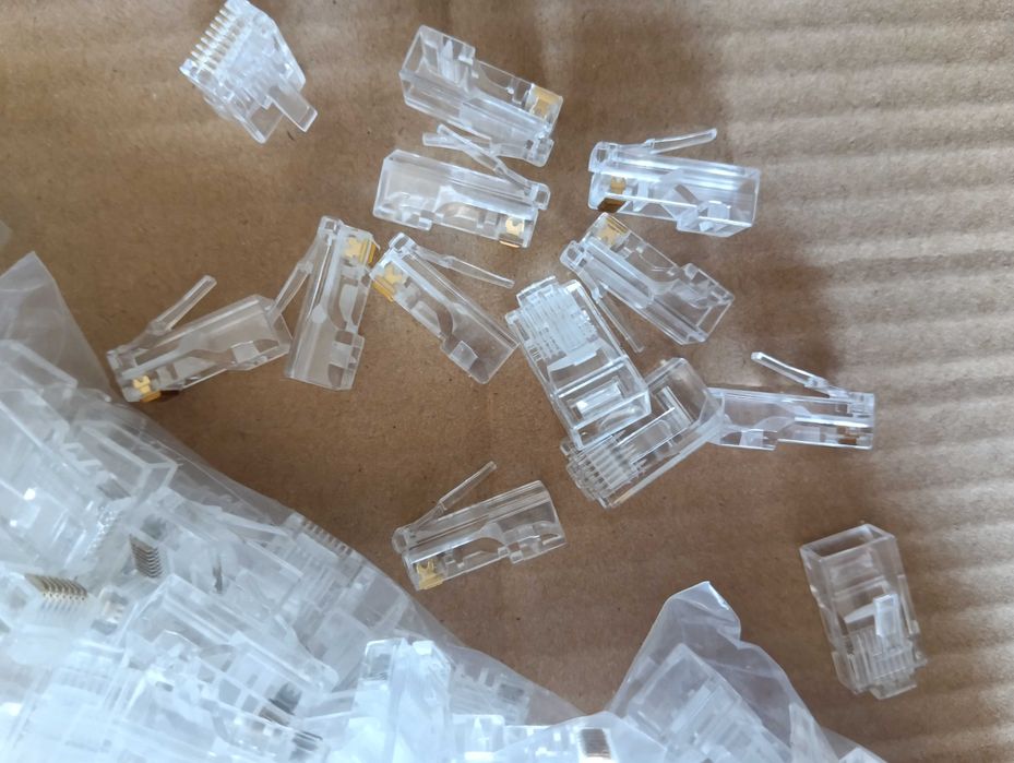 Коннекторы RJ-45 cat5e для интернета