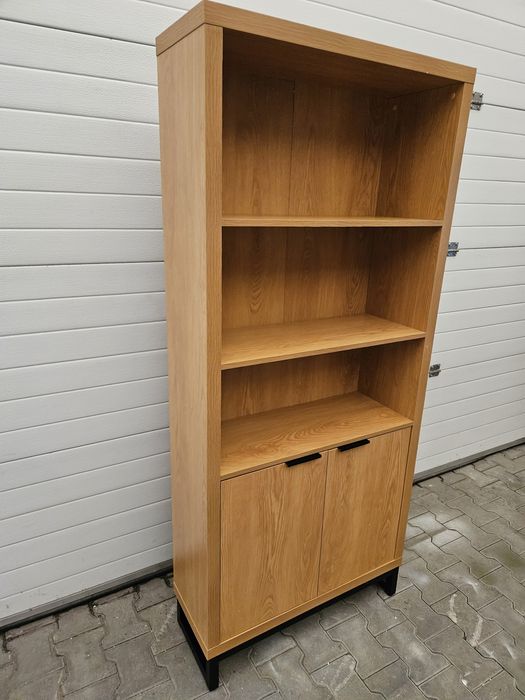 Jasna szafa kolor dąb regał metalowa rama