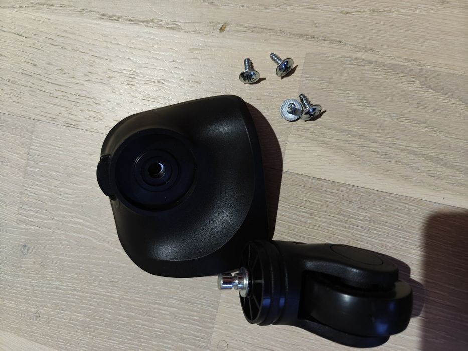 Nowe kółko do walizki