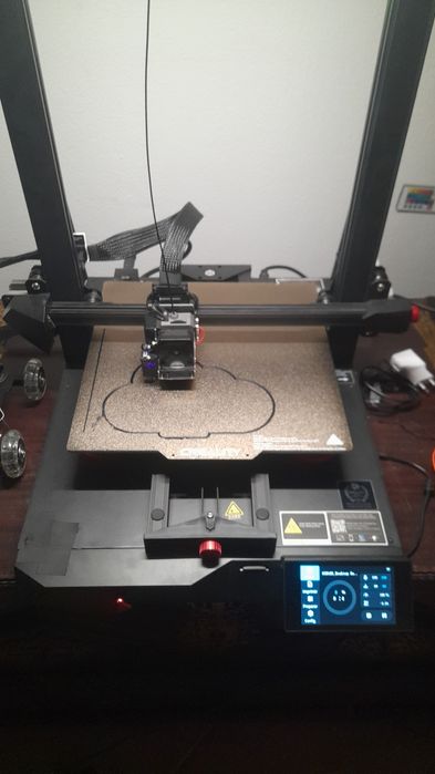 Impressora 3d creality cr10 smart pro