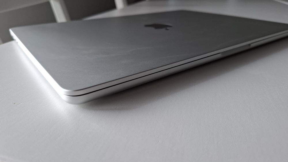 MacBook Air M2 15" 16GB RAM 256GB SSD Fatura Nov 2023 oferta teclado