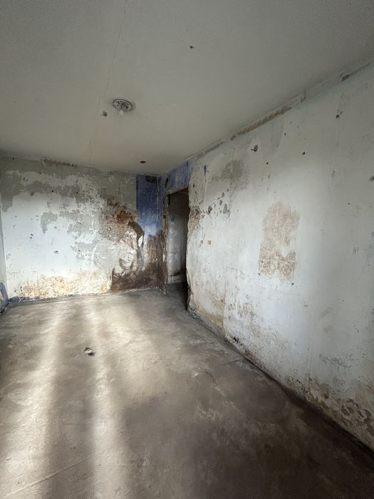 Продам 2-х кімнатну квартиру, мікрор-н Жовтневий (навпроти АТБ)