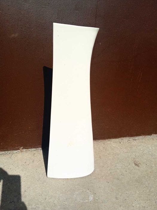 Підставка для умивальника. Ніжка рукомийника.