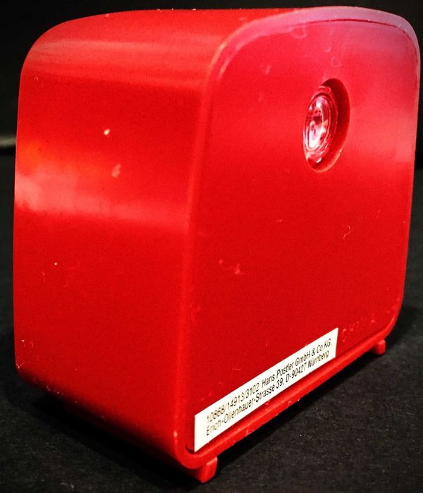 Televisão antiga em plástico - com várias imagens