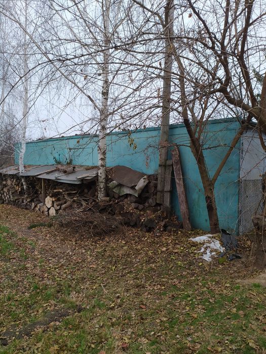 Гараж , вагон , контейнер , битовка, підсобне приміщення