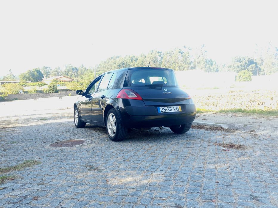 Renaul Megane - barato e económico para o dia a dia