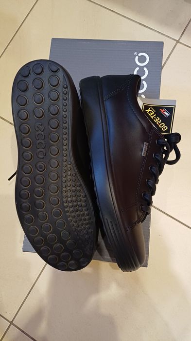 Ecco Soft 7M чоловічі напівчеревики р.40  GORE-TEX