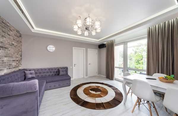 Подобова оренда 4к квартира ВІП. Лесі Українки 24. джакузі