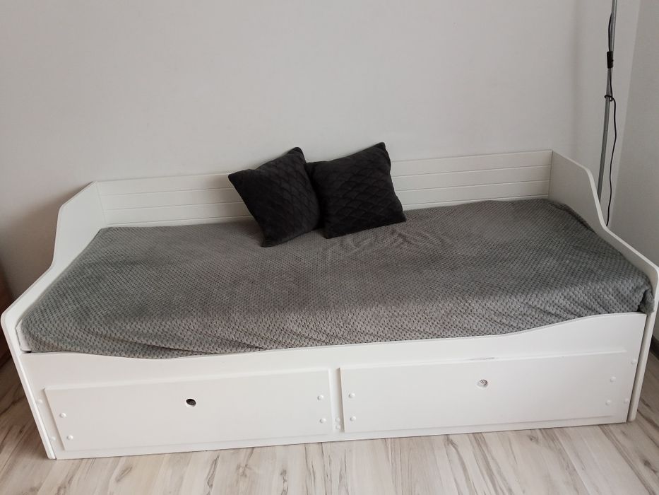 Łóżko młodzieżowe