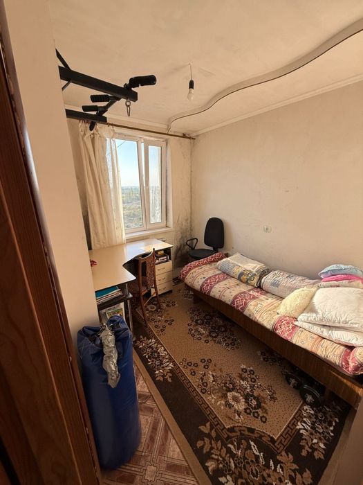 Продам трехкомнатную квартиру