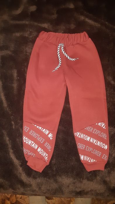 Новий!Продам тепленький костюмчик!