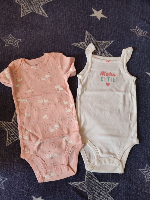 Бодик фирмы Carter's 18m, набор бодиков