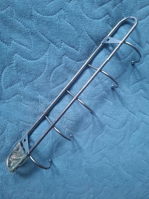 Wieszak łazienkowy na ręczniki 31cm