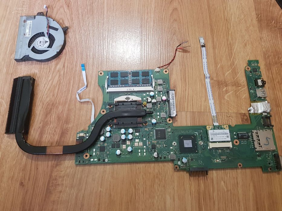 Комплектуючі Asus x501a