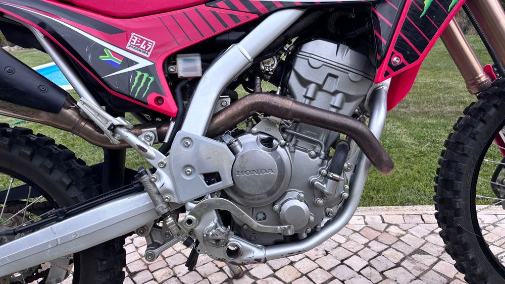 Honda CRF 250 L (2020) – Apenas 1.240 km – Equipamento Premium (+ Material Original)