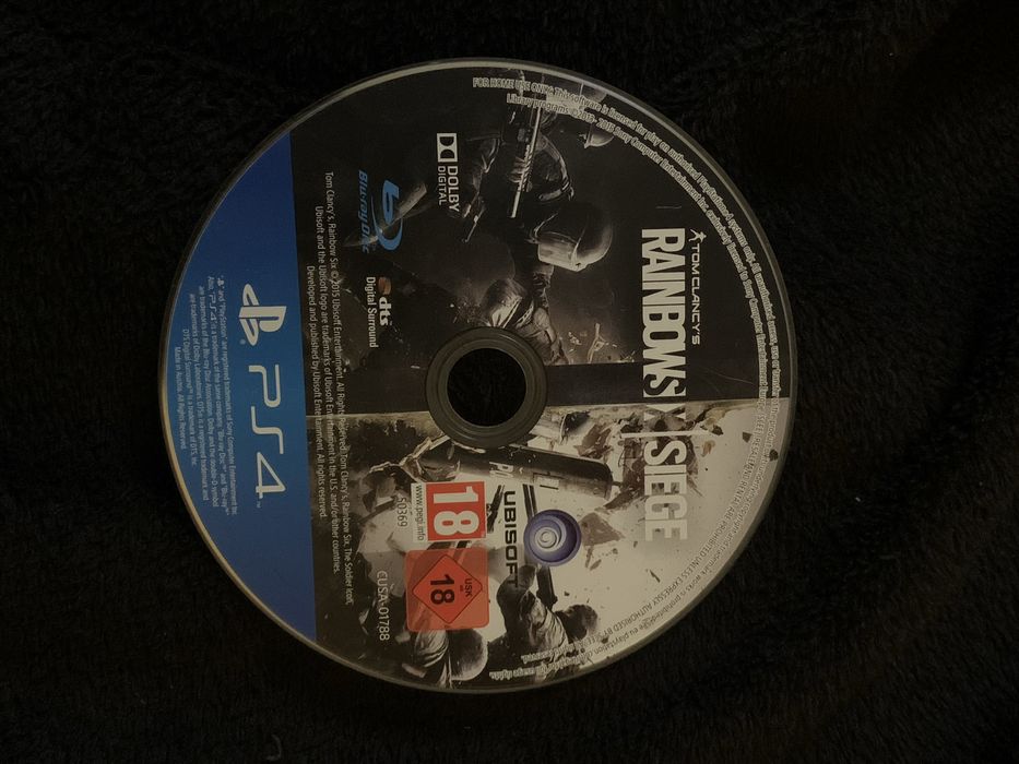 Jogo PS4 - Rainbow Six Seige