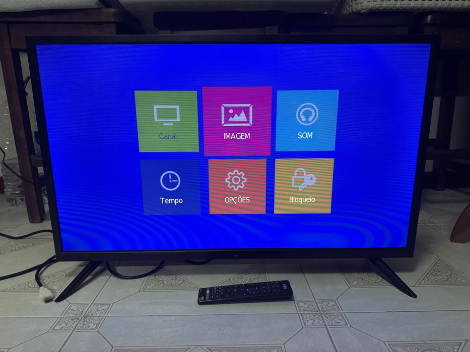 Televisão 32" HD