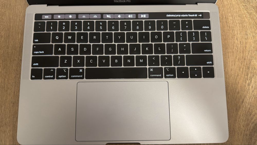 MacBook Pro 13” (2018) – bardzo dobry stan, 512 GB