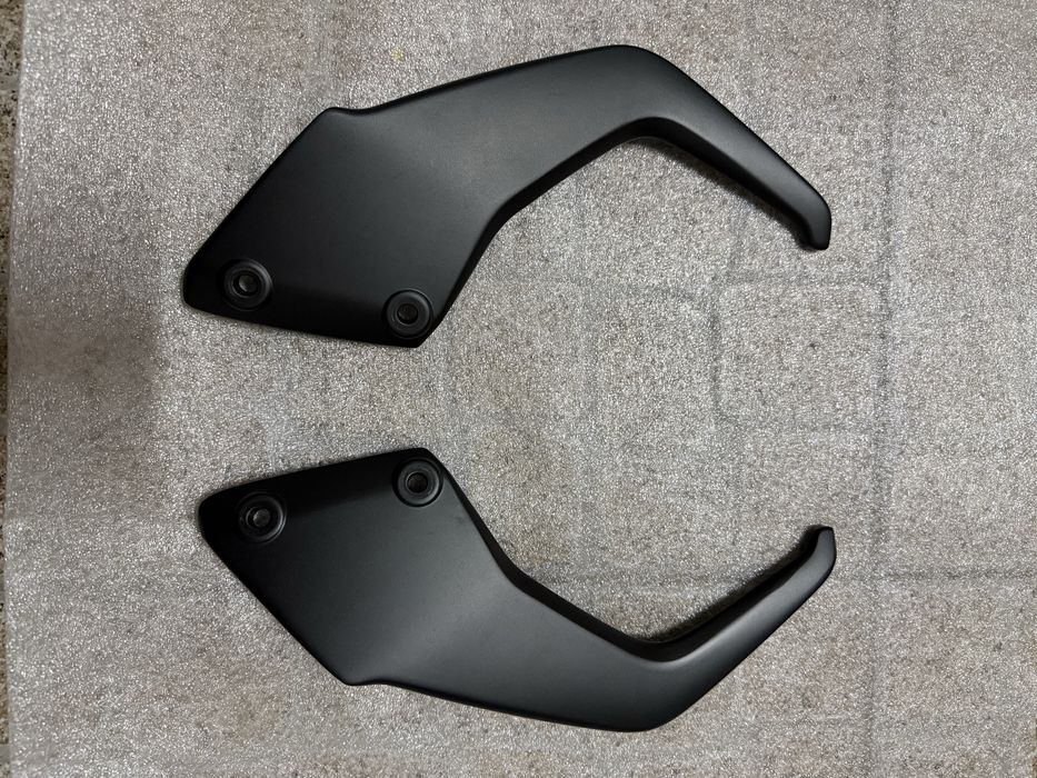 Pegas do pendura tracer 900