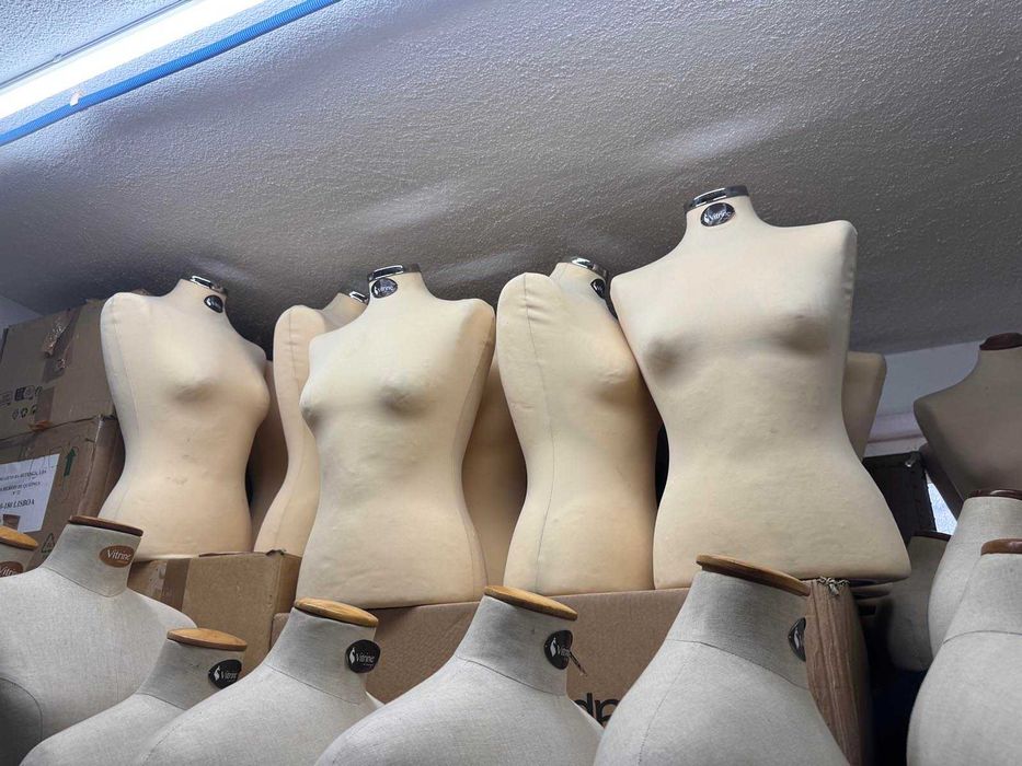 Bustos Homem e Senhora com pés, vários modelos