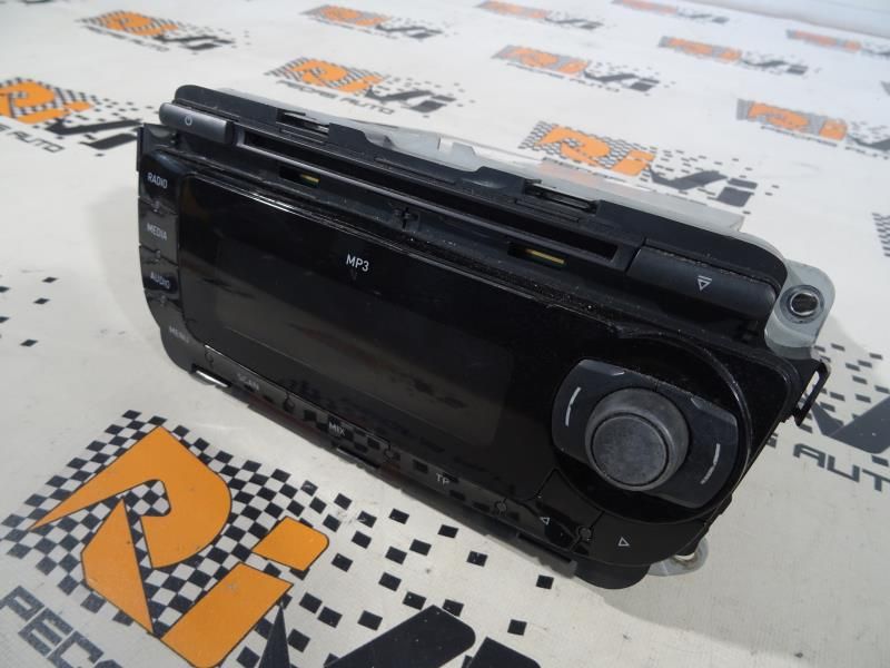 Rádio / auto-rádio SEAT Leon (1P1)