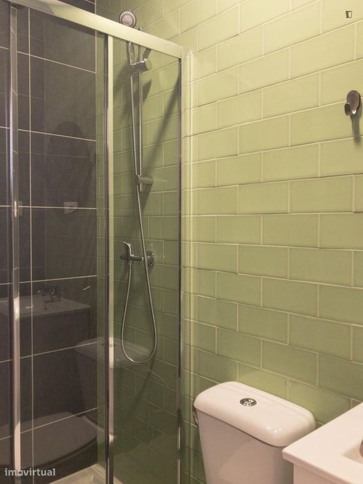 Estúdio - localizado em Montes Claros Coimbra
