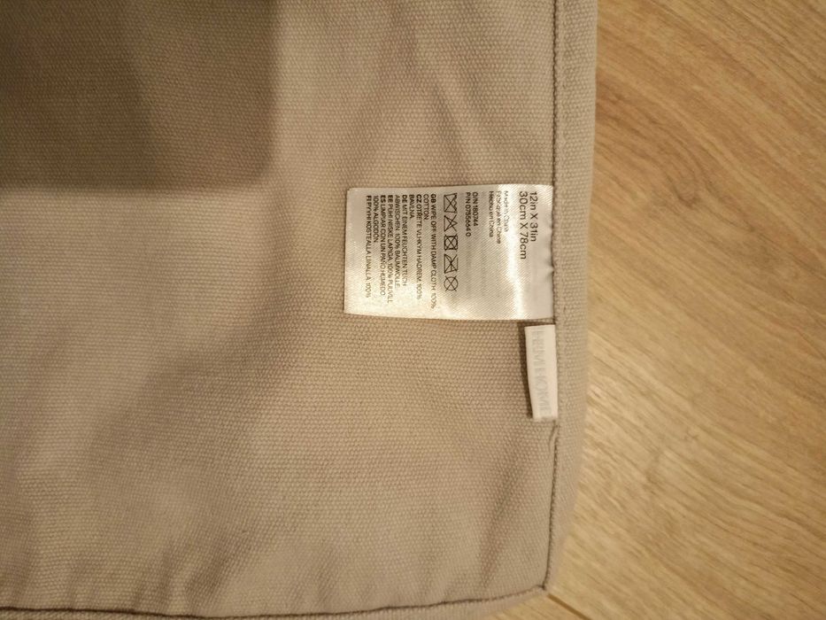 Przybornik ścienny z płótna H&M