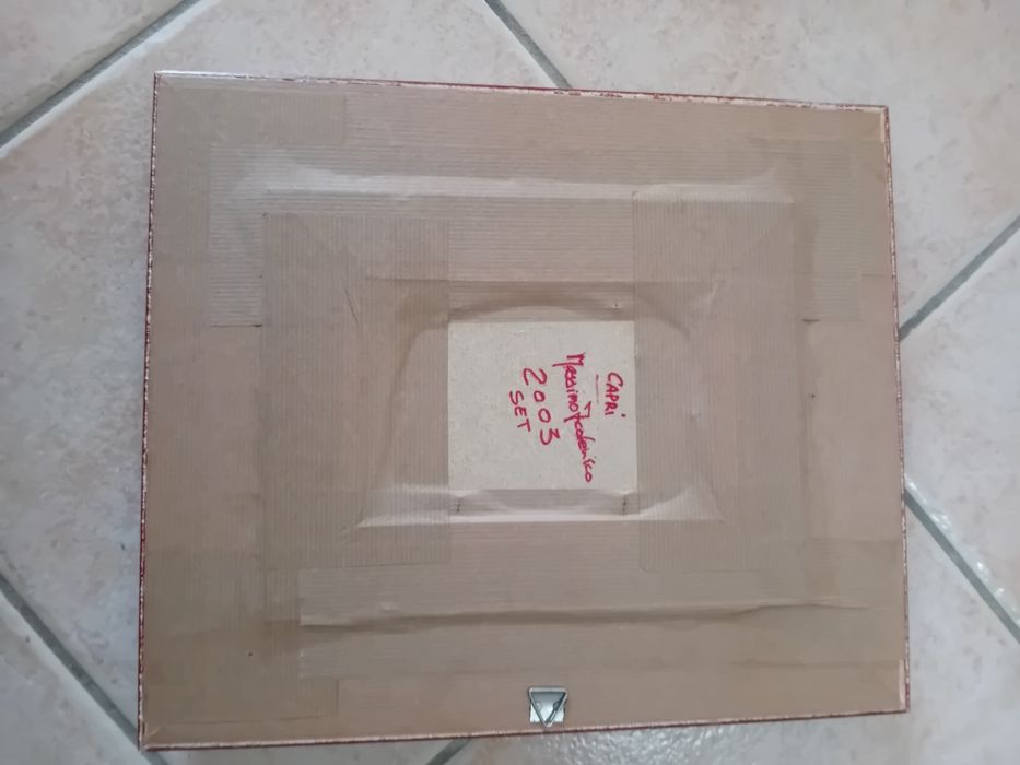 2 quadros de autor, pinturas a óleo, ano 2003, ilha Capri Itália, quadros em perfeitas condições, medidas: 33cm largura 28cm altura
