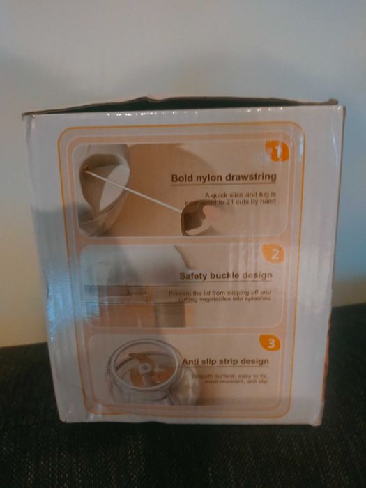 Nowy, ręczny rozdrabniacz, 900 ml