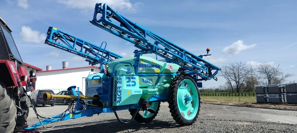 Berthoud Racer 2500L 21/18m 6 sekcji