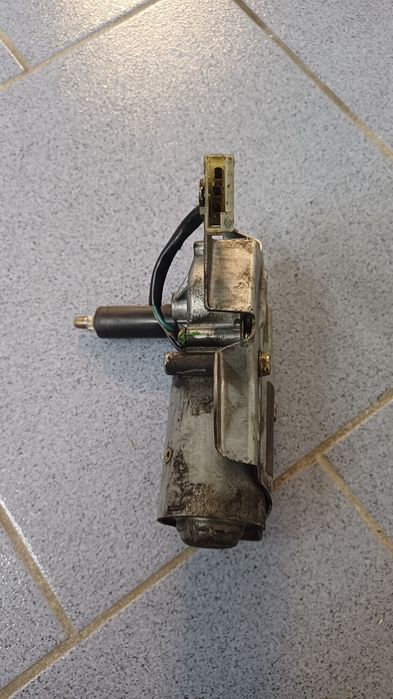 Motor limpa vidros traseiro Kangoo fase 1