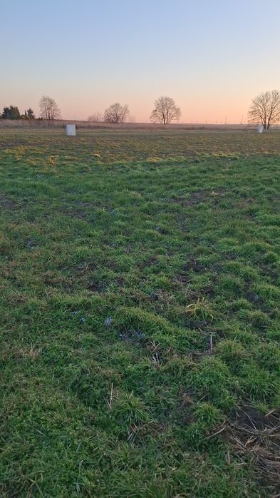 Sprzedam działkę budowlaną os. Krzepów - Więcej