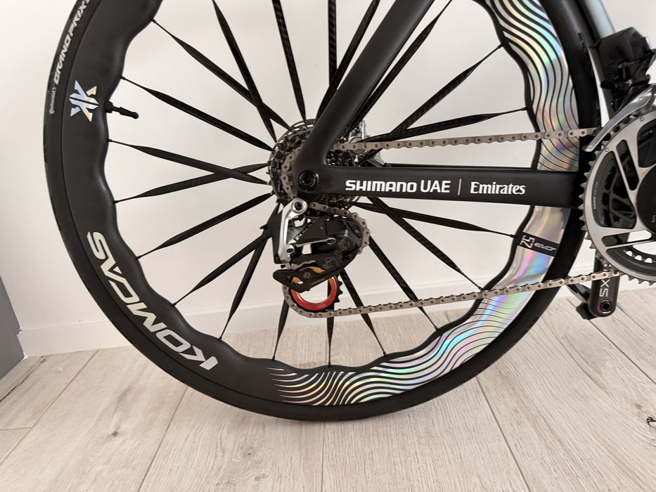 Colnago nova axs red