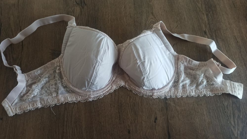 Biustonosz esotiq 70 G