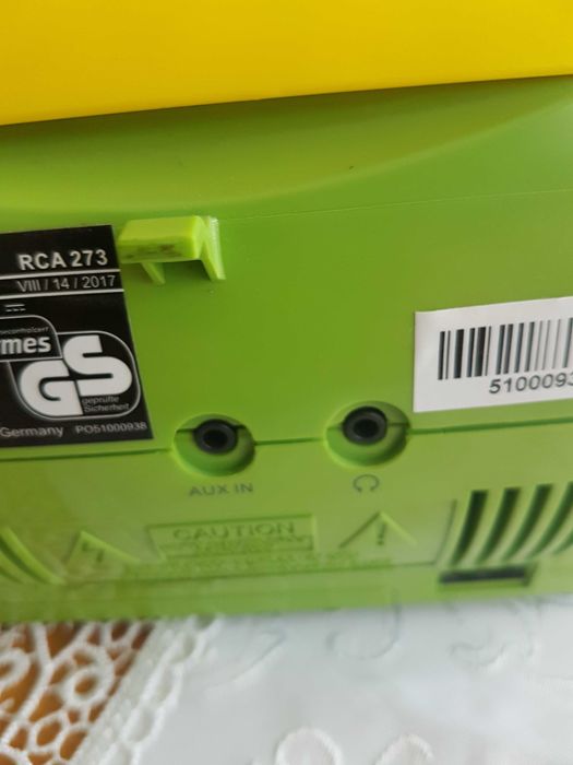 Radiomagnetofon z cd przenosny